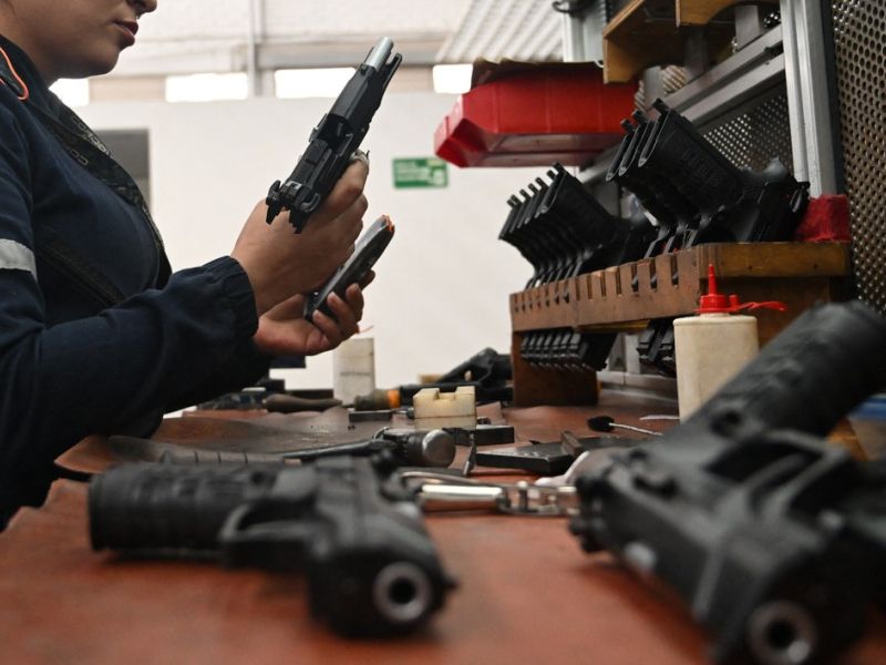 Prostovoljna predaja nezakonitega orožja bo možna do 31. januarja