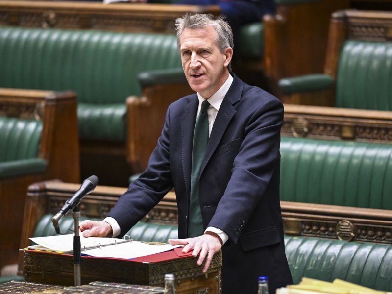 Britanska obveščevalna služba opozorila poslance na kitajsko vohunjenje prek LinkedIna