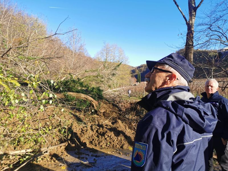 V Goriških Brdih take ujme ne pomnijo, na terenu tudi Šestan