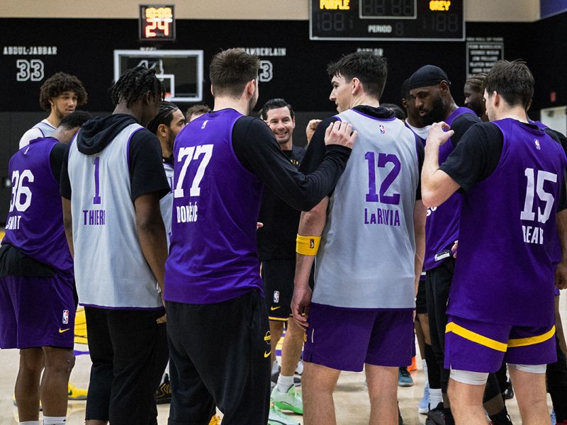 Se bo Dončić po LeBronovi vrnitvi moral umakniti kralju? James je jasen