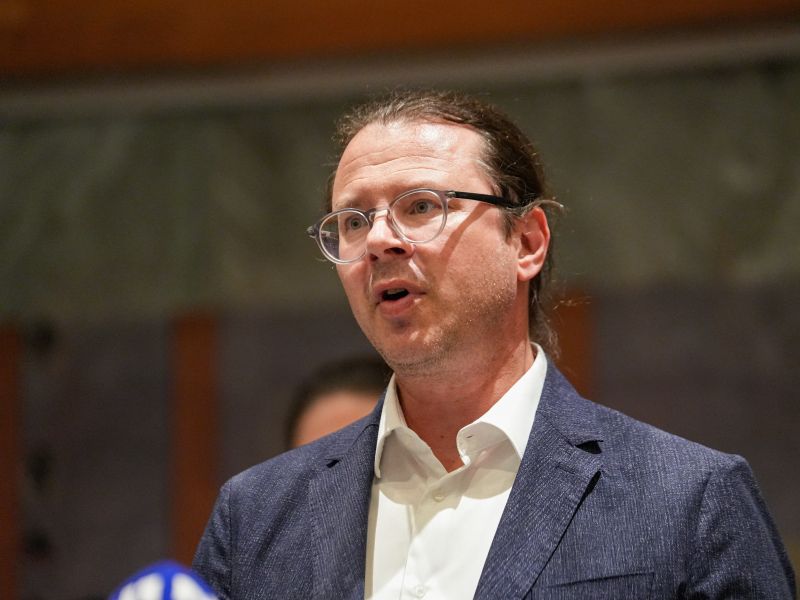 Dolgotrajna oskrba: Informacije, ki krožijo, so »absurdne«