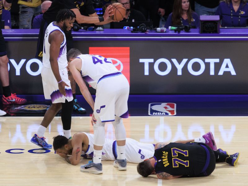 Kaj se dogaja v NBA? Ligo zajela epidemija, Lakersi skoraj edina izjema