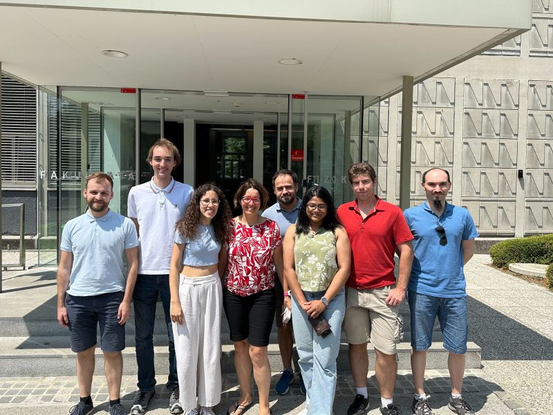 Ljubljanski astrofiziki odkrili izjemno požrešno supermasivno črno luknjo