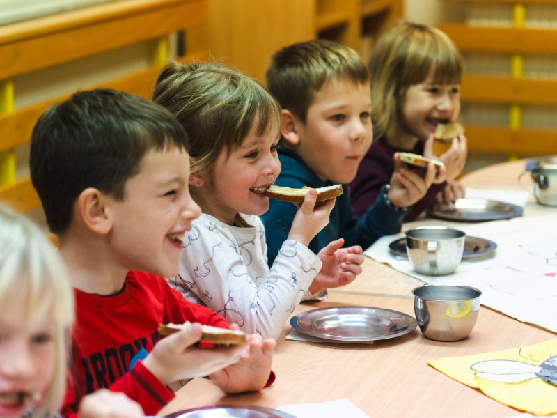 V slovenskih šolah in vrtcih potekal tradicionalni slovenski zajtrk