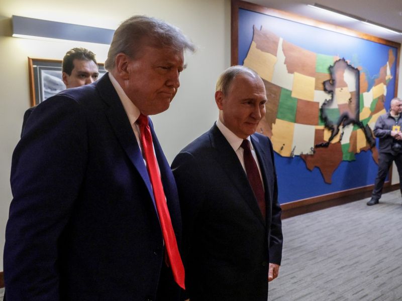 Zelenski vztraja pri dostojanstvenem miru, ruska vojska naj bi zavzela Kupjansk