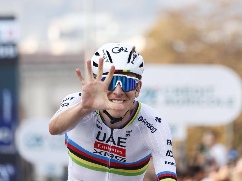 Kar v Emiratih pripravljajo za Tadeja Pogačarja, presega domišljijo