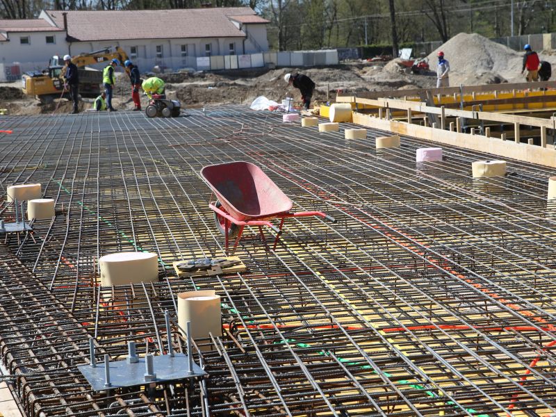 Vlada bo razpravljala o seznamu dejavnosti za subvencionirani skrajšani delovni čas