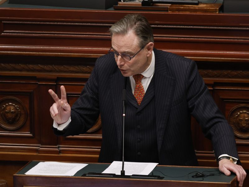 Belgijski premier napisal ostro pismo predsednici Evropske komisije