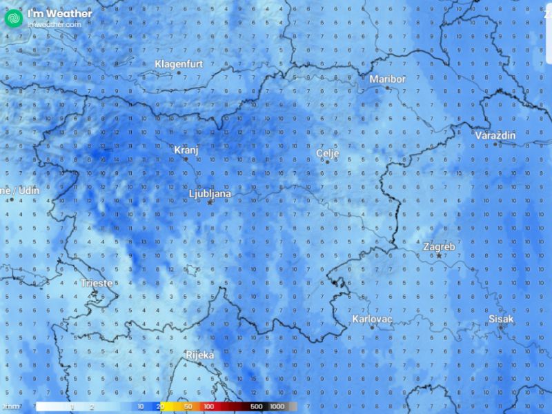 Sneg je na poti: Koliko ga bo zapadlo in kje ter kaj sledi?