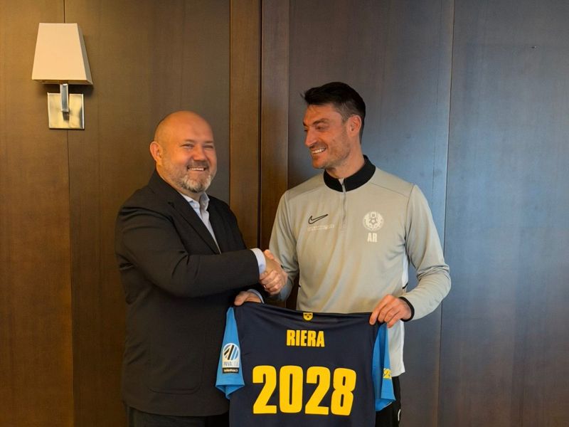 Zdaj je jasno vse: Albert Riera podaljšal pogodbo s Celjem do leta 2028