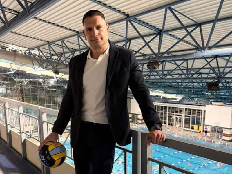 Razrešeni predsednik zveze noče oditi, novi zavrnil izvensodno obravnavo