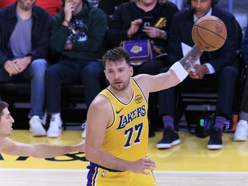 "Luka vrni se!" Lakersi brez Dončića nemočni v Bostonu