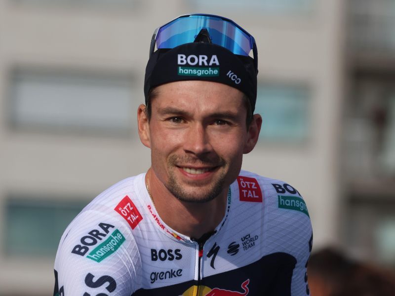 Roglič 'uničil' rekorderja (video), na tej edinstveni dirki brez možnosti