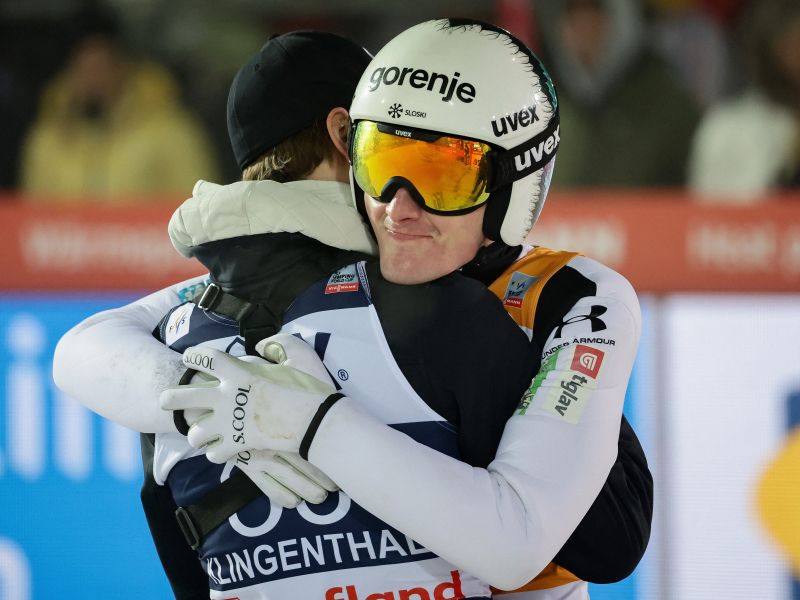 Lanišek ob slavju Prevca prevzel TV prenos - posnetek navdušil svet skokov