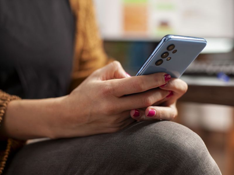 Pošta Slovenije opozarja na vse pogostejše spletne prevare z lažnimi sporočili o dostavi