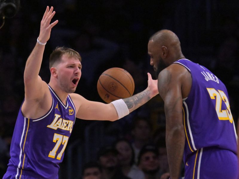 LeBron ga je tako ukradel Dončiću - poteza, ki je dvignila veliko prahu