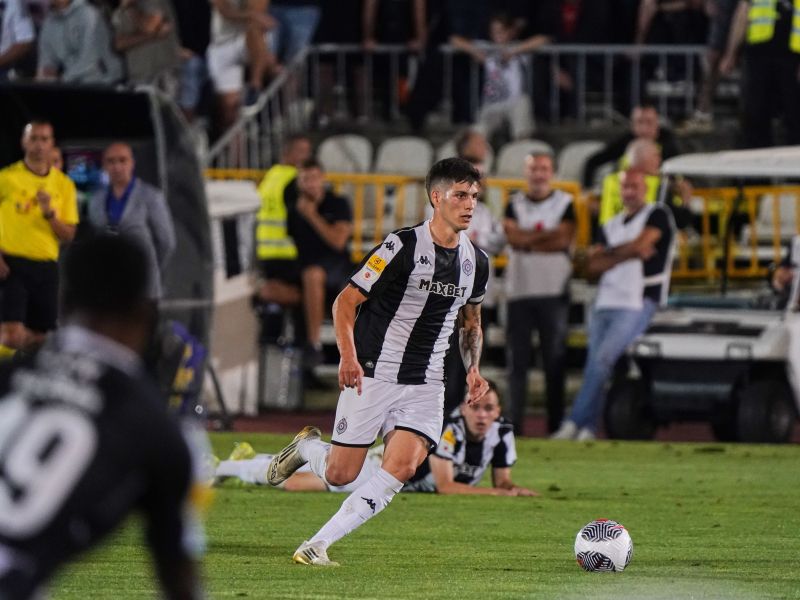 Hud udarec za Partizan: Fifa ostro kaznovala črno-bele, šok v Beogradu