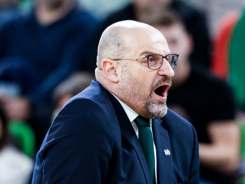 Drama: Olimpijo porazili tudi sodniki, Mitrovića kaznovali, Stožice znorele