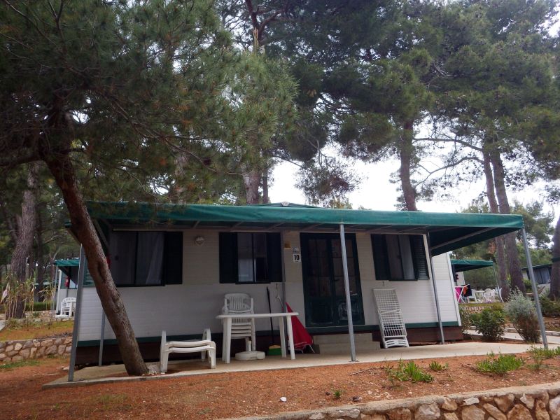 Mnogi so si oddahnili: Mobilne hišice na Hrvaškem ostajajo premični objekti