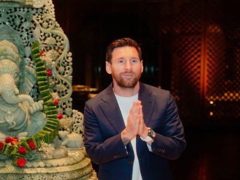 Messi v Indiji dobil darilo vredno več kot milijon evrov. Poglejte si ga