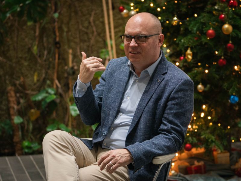 Dan Podjed o družbenih omrežjih: Smo do vratu v greznici