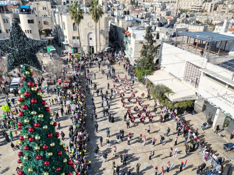 Po dveh letih tišine se v Betlehem vrača božični utrip