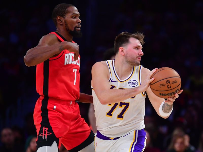 Dončić prejel tehnično, kar je pri tem počel Durant, pa buri duhove (video)