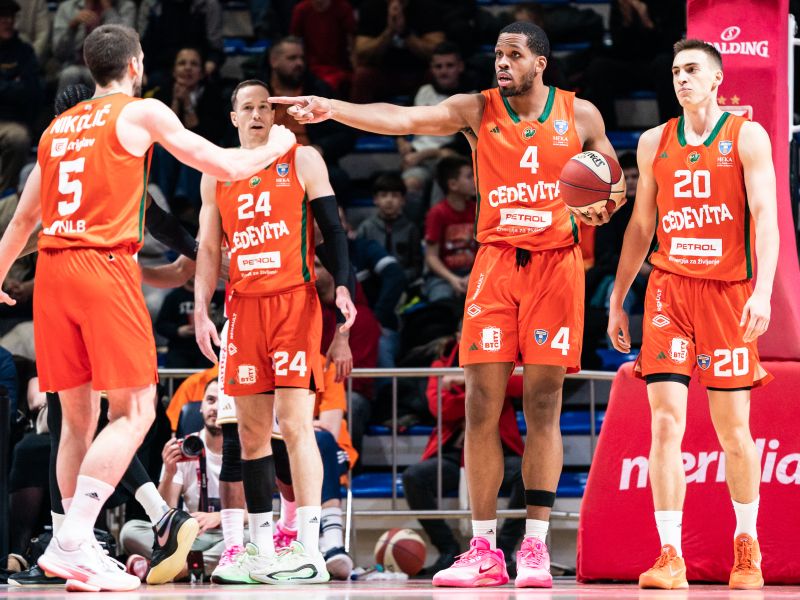 Ljubljančani kar med tekmo bruhali. Kaj se je včeraj dogajalo v Beogradu?