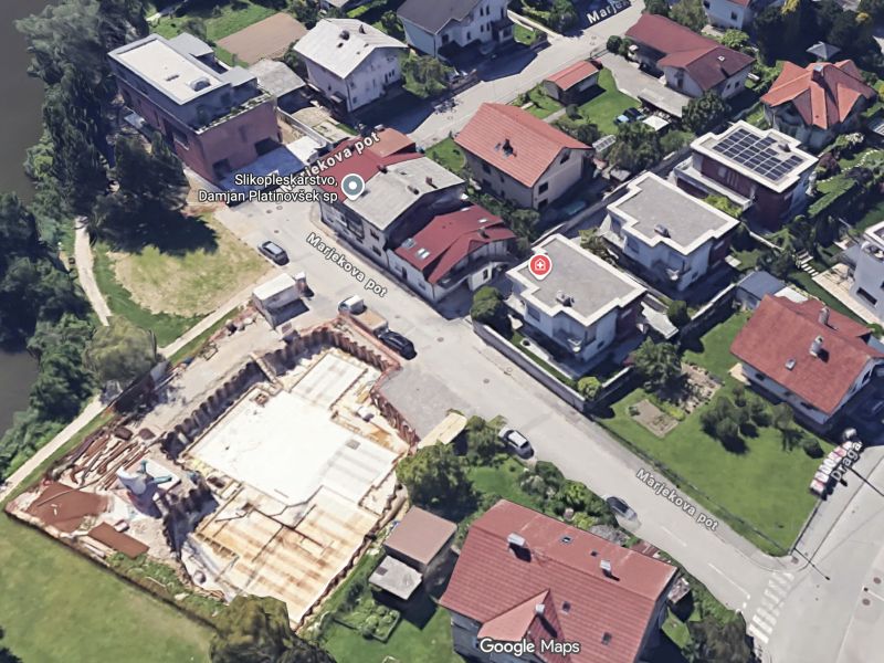 Najdražje prodaje 2025: radiolog za 1,4 mio evrov kupil vilo v Kosezah