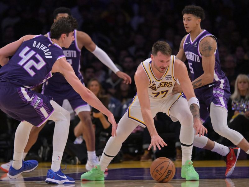 Silovit Dončićev odgovor na krizo Lakersov in nepričakovan junak