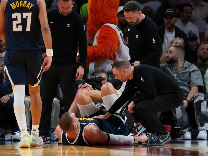 Šok za Jokića: Srb je obležal v hudih bolečinah, posnetek zmrazi