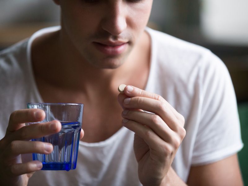 Če imate mačka, teh zdravil nikar ne jemljite, saj škodijo jetrom