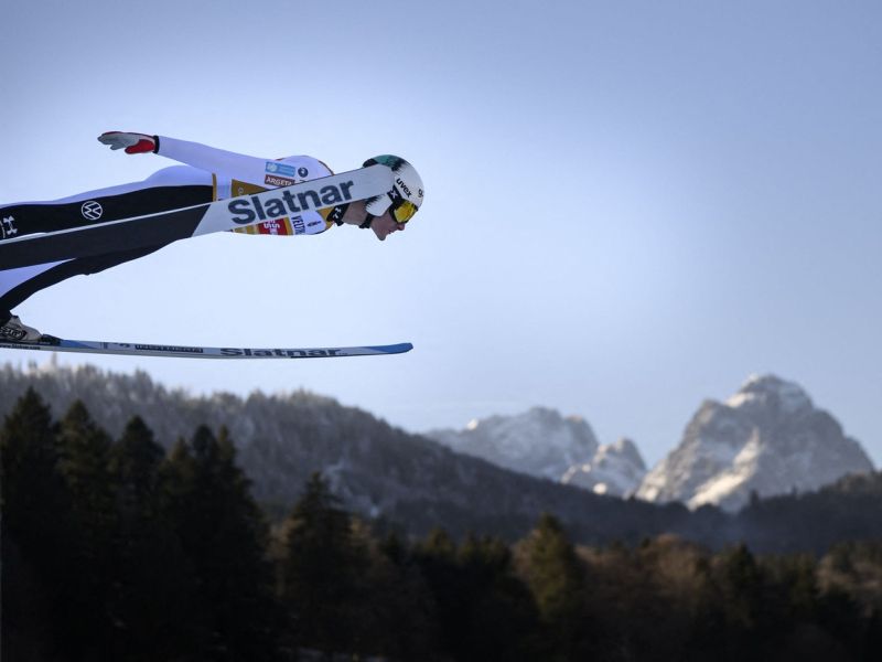 Epski napis na slovenski hiši - fotografija navdušila organizatorje turneje