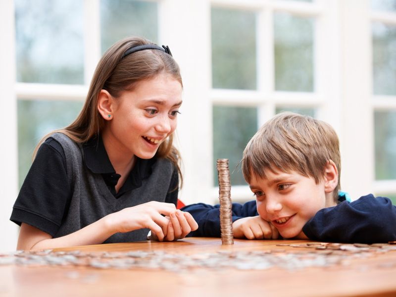 Januarski otroški dodatek 2026: Kdaj bo denar na računu?