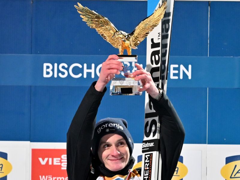 Zdravljica v Domnovo čast ježi kožo, ta prizor bo šel v zgodovino