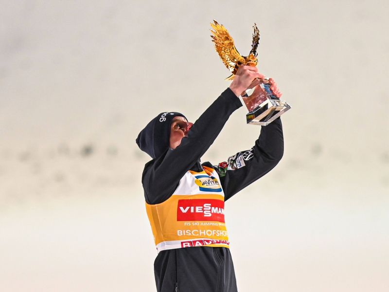 Toliko je na turneji zaslužil Prevc, takšna je primerjava s Šeškovo plačo