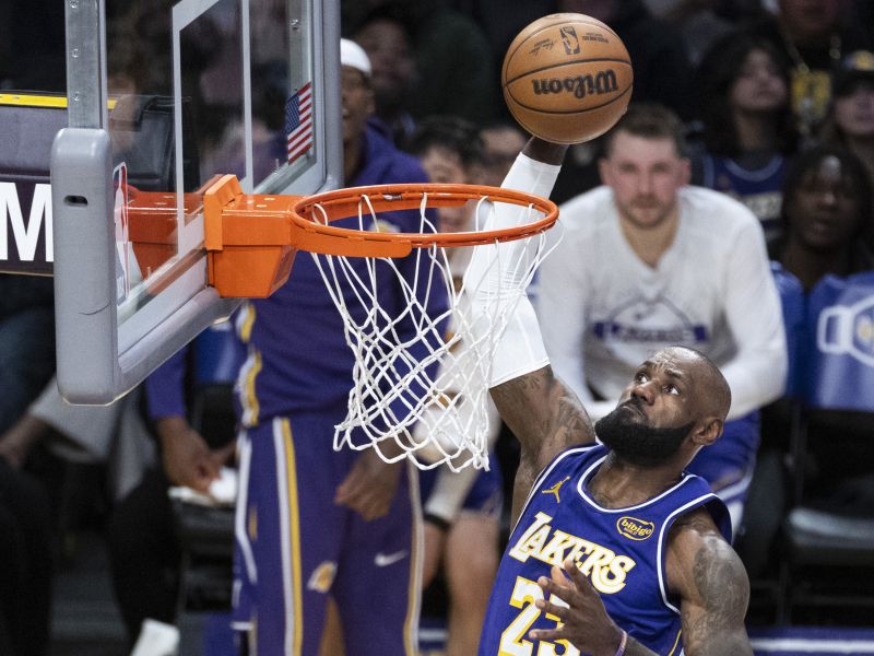 LeBron v bolečinah, Dončić pa ... Kar je Luka naredil, pustilo brez besed