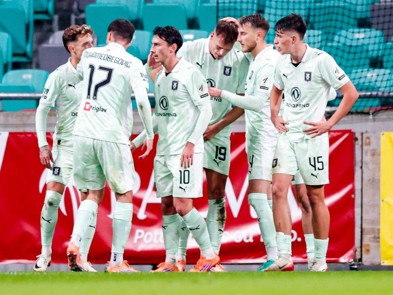 Olimpija ostala še brez najboljšega, navijači pa od Boromise terjajo akcijo