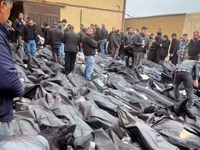 V Iranu več kot 12.000 mrtvih: Trump poziva k prevzemu institucij