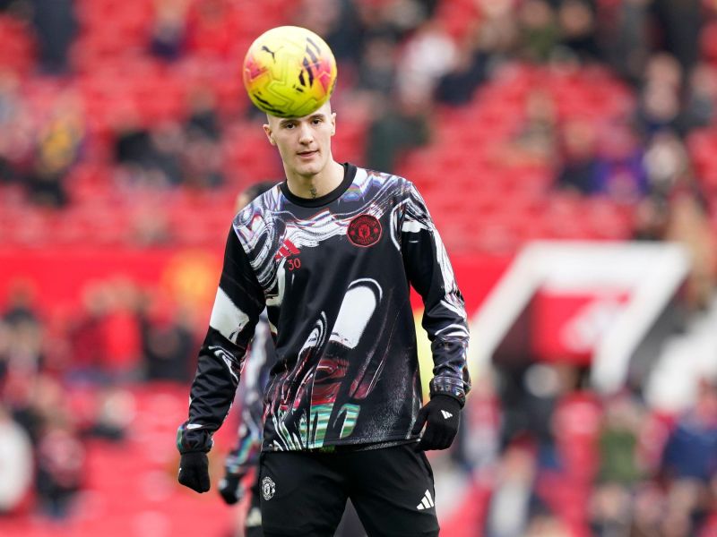 To je razlog? Nov trener Uniteda vročega Šeška pustil na klopi in pojasnil