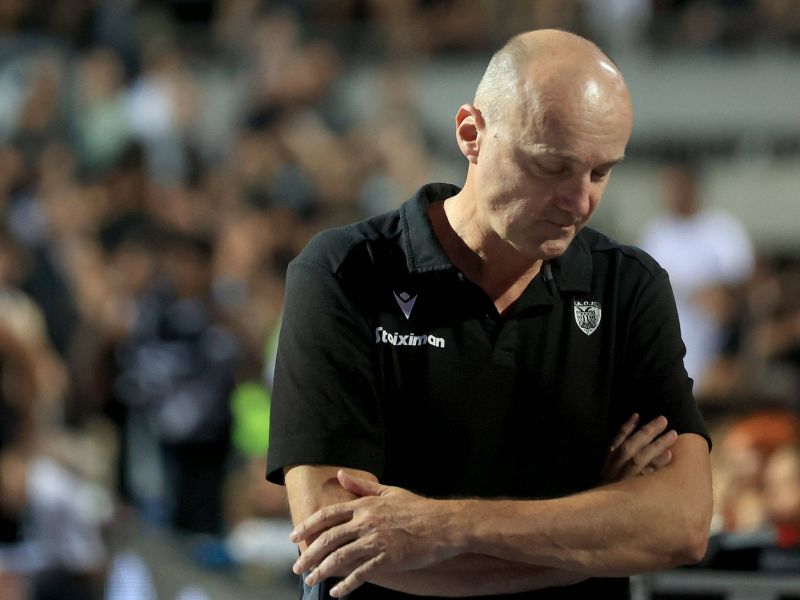 Slovenski legendi počil film – bivši selektor izključen na derbiju (video)