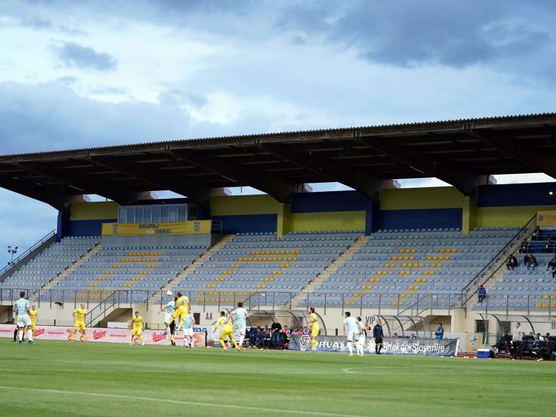 Tonči Žlogar in igralci še zadnjič ob Kamniški Bistrici. To se je dogajalo