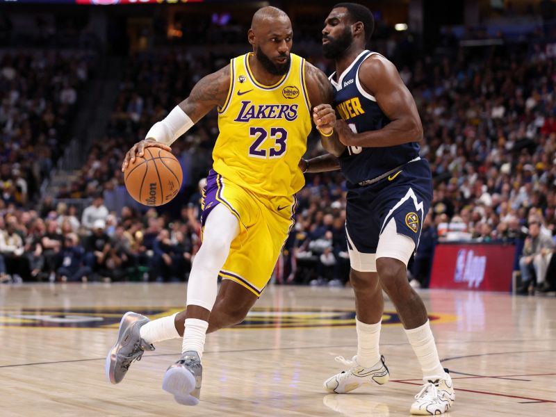 LeBron sredi tekme odšel do Jokića in ga … Srbija na nogah