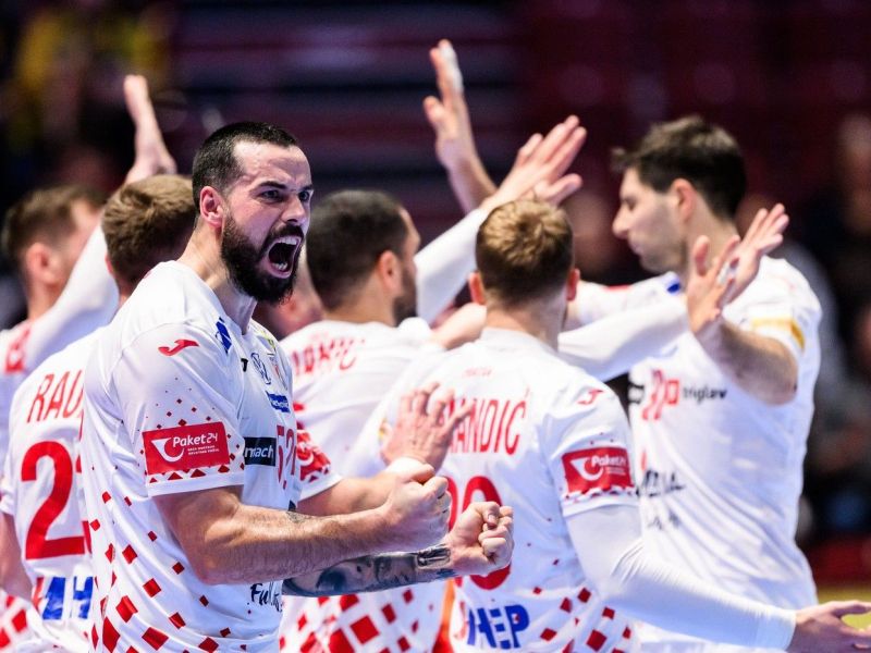 Hrvati v slovenski skupini zagnali vik in krik: To ni normalno, to je bolno