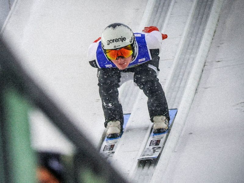 Domen Prevc in nora drama na skakalnici. Smuči ušle. Kaj se je zgodilo?