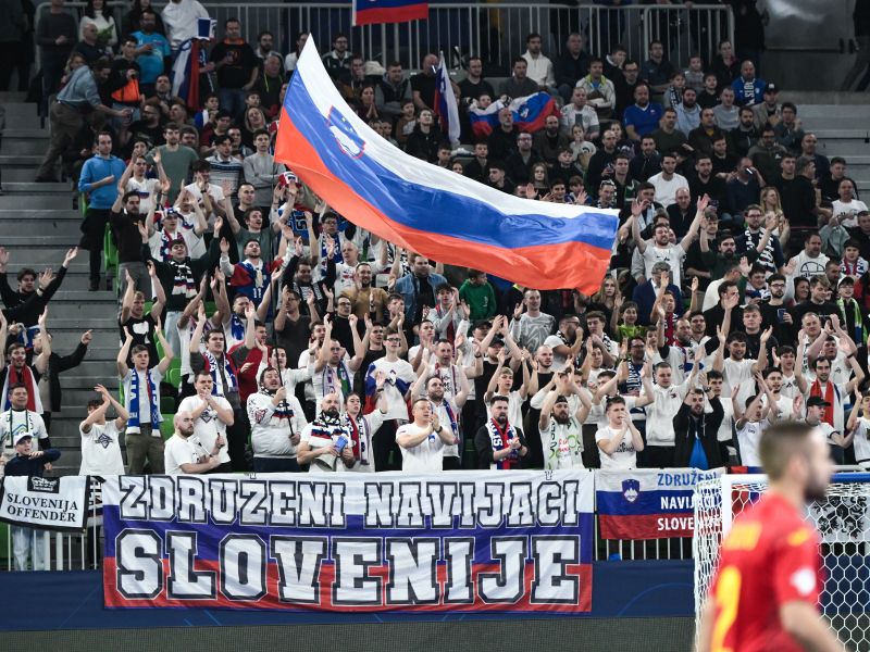 Slovenski navijači vsi v Stožice - Belgijci morajo pasti.