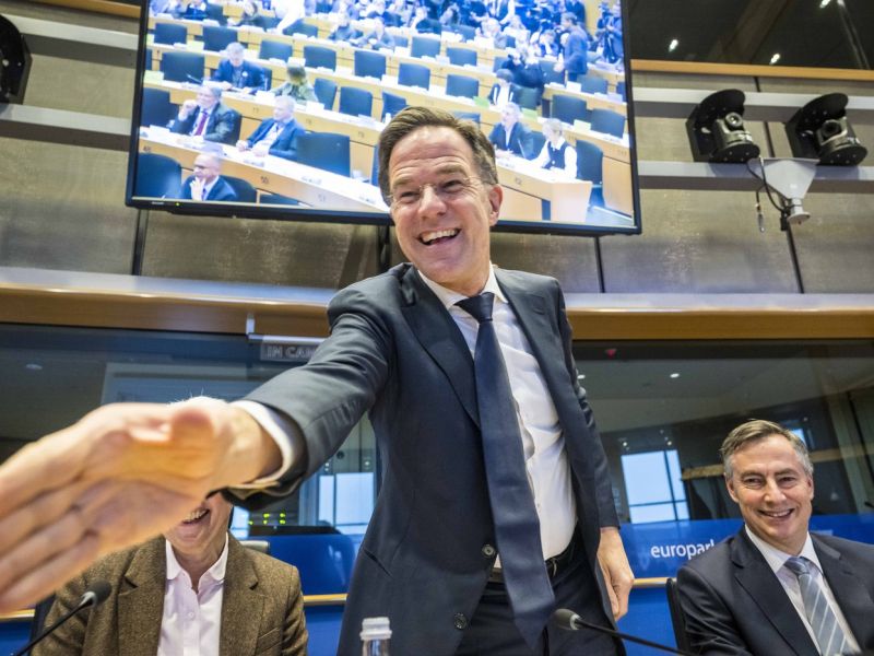 Sekretar Nata: Evropska obramba brez ZDA? “Naj sanjajo naprej.”