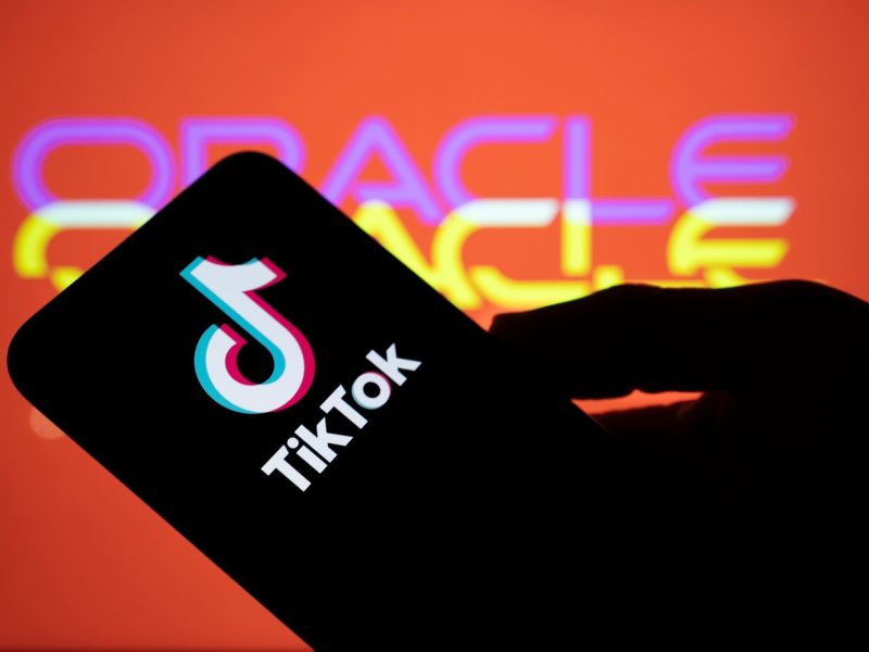 Zakaj TikTok v ZDA preiskuje očitke o cenzuri po lastniškem preobratu