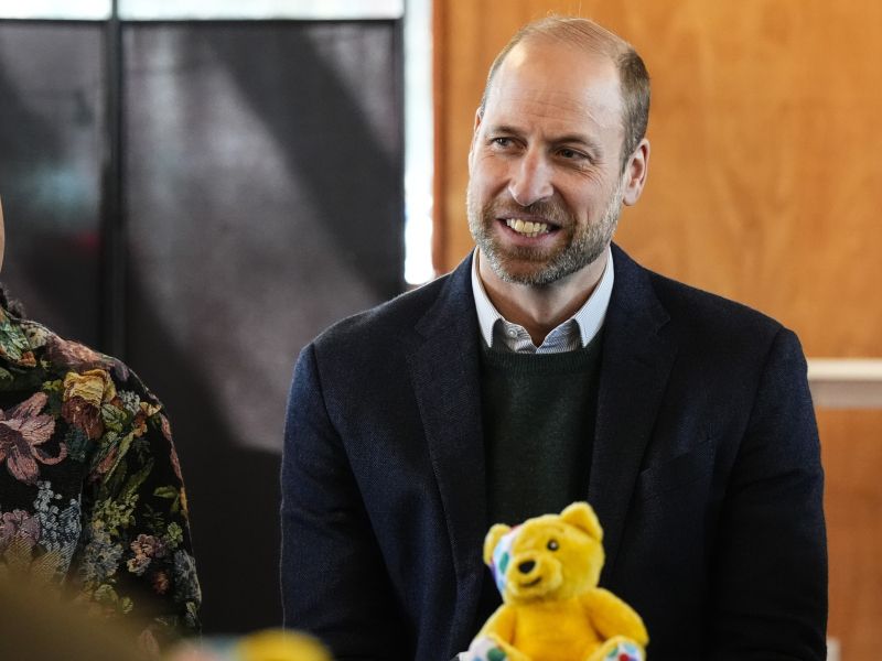 Prince William še vedno pogreša mamo in Carol je zanj velika opora