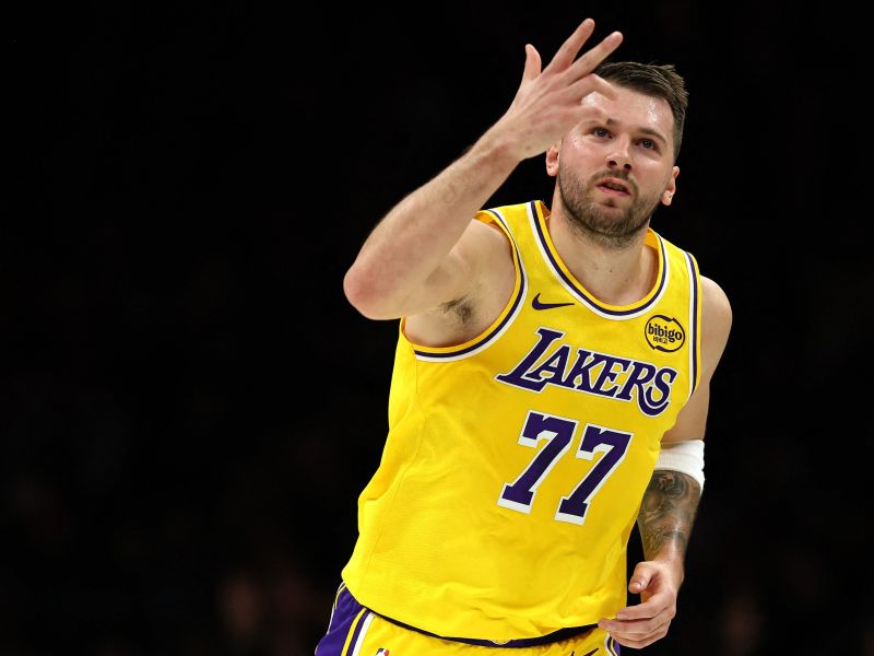 Dončić začaral vseh 5 nasprotnikov, ta Lukova nora akcija je osvojila svet